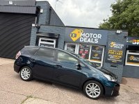 TOYOTA PRIUS+