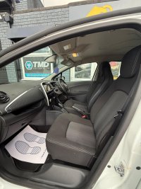 RENAULT ZOE