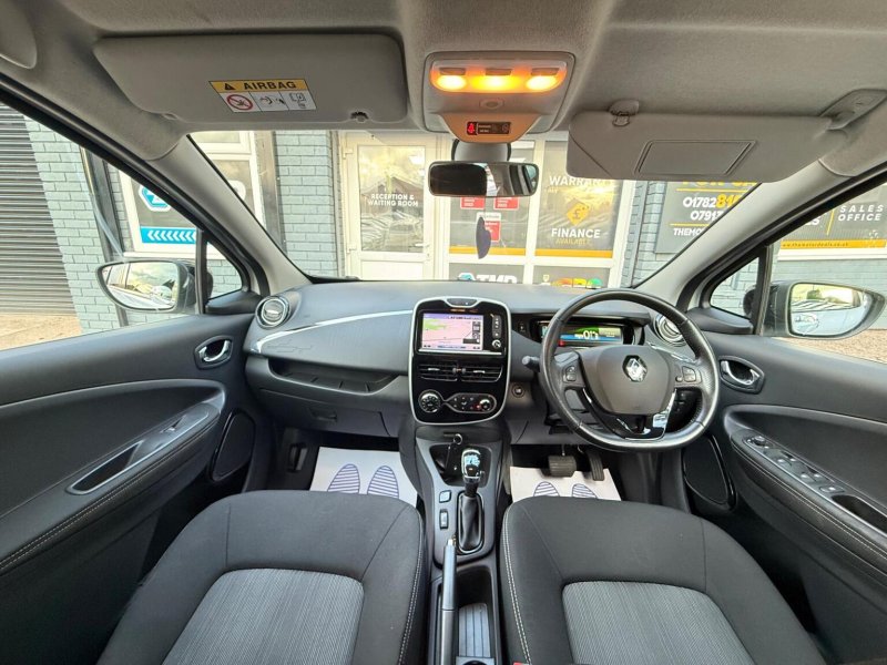 RENAULT ZOE